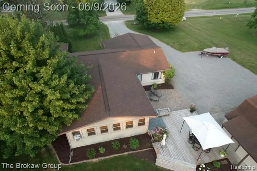 5461 N Henderson Road Richfield Township MI 48423