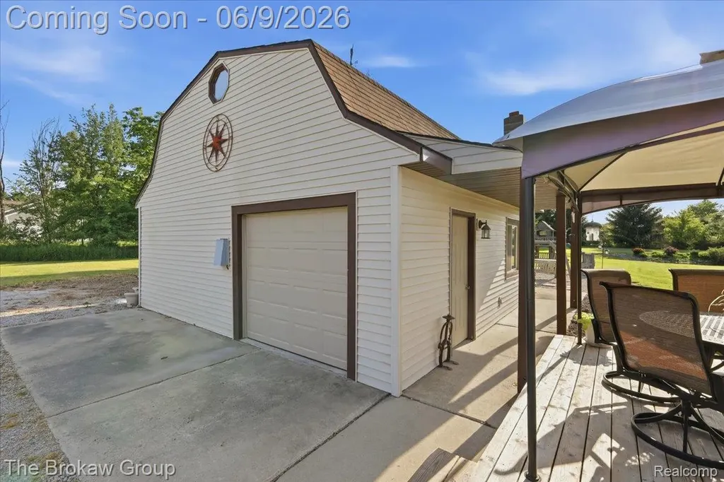 5461 N Henderson Road Richfield Township MI 48423