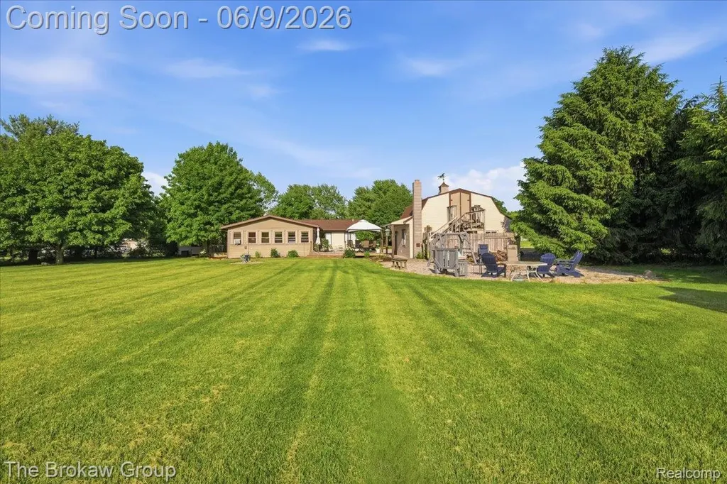 5461 N Henderson Road Richfield Township MI 48423