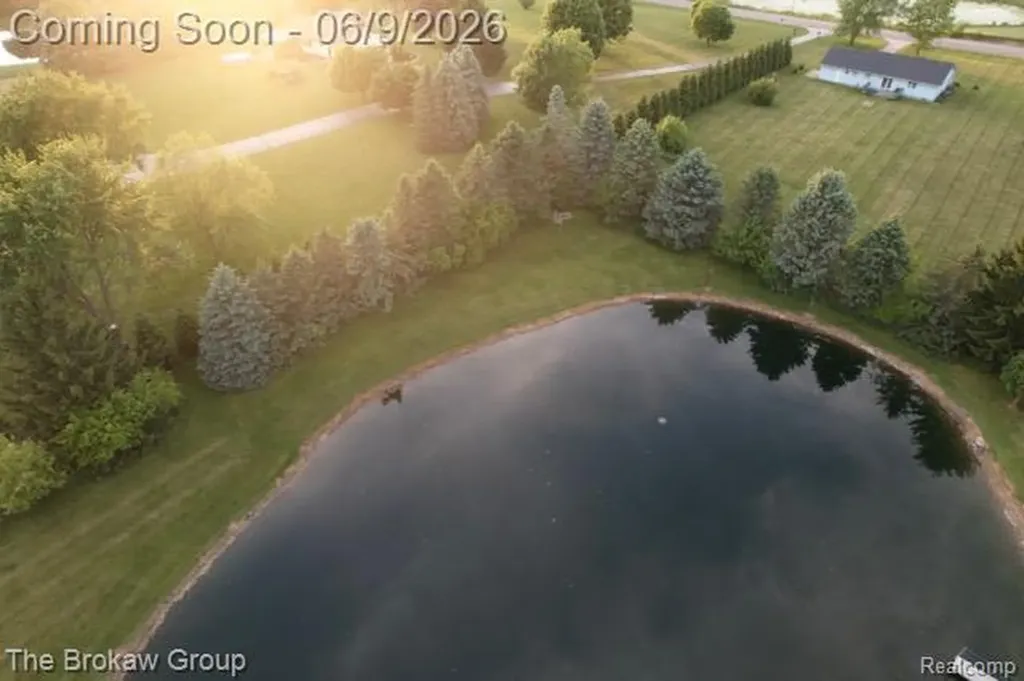 5461 N Henderson Road Richfield Township MI 48423