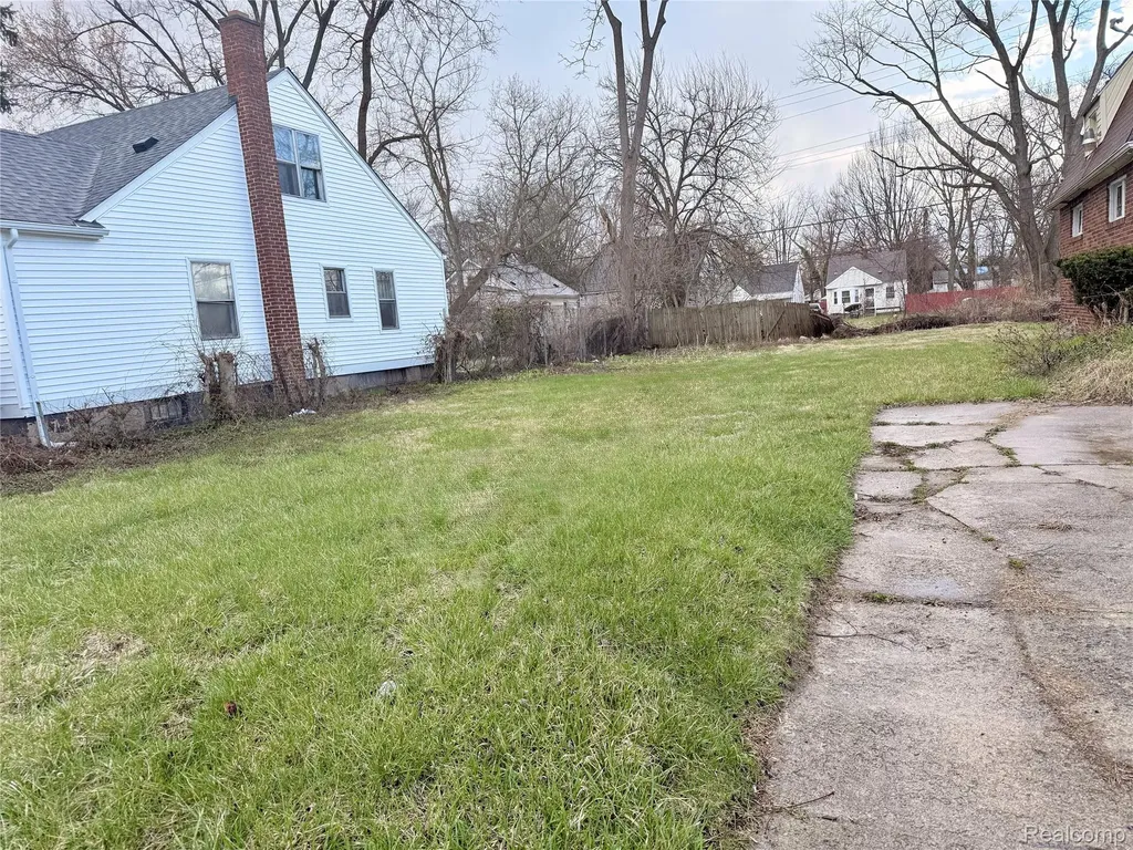 17245 Evergreen Road Detroit City MI 48219