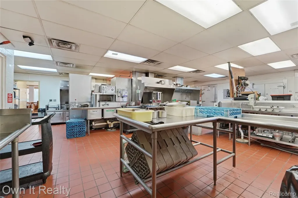 3756 S Rochester Road Rochester Hills City MI 48307