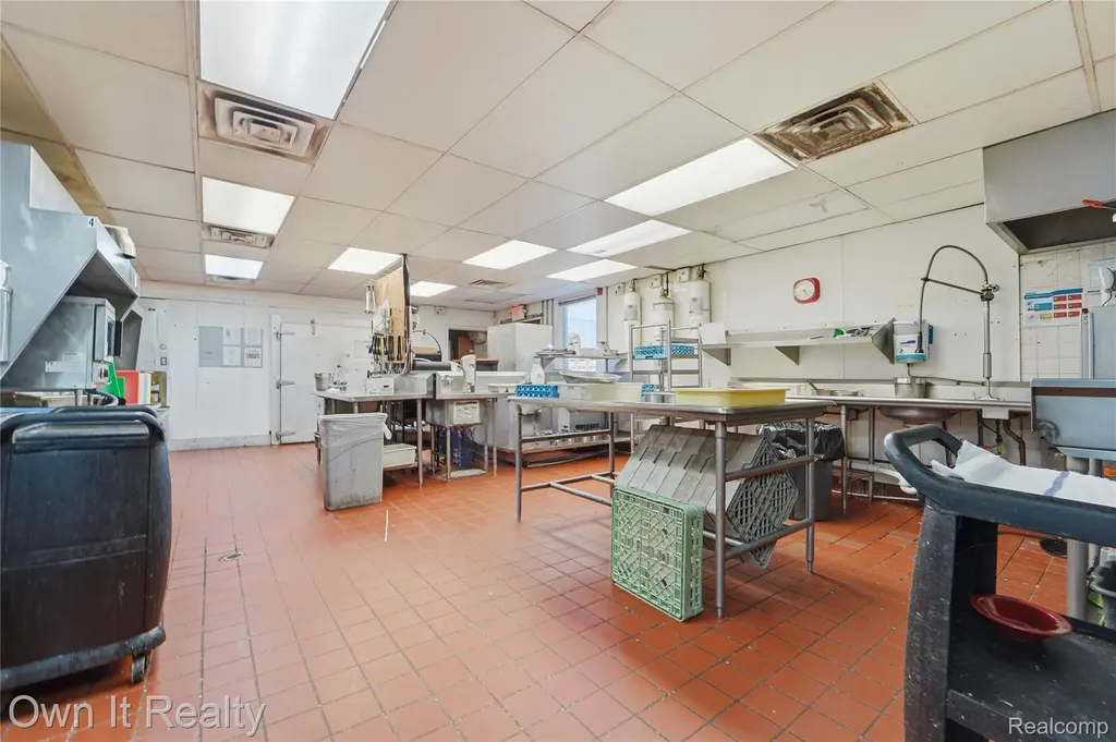3756 S Rochester Road Rochester Hills City MI 48307
