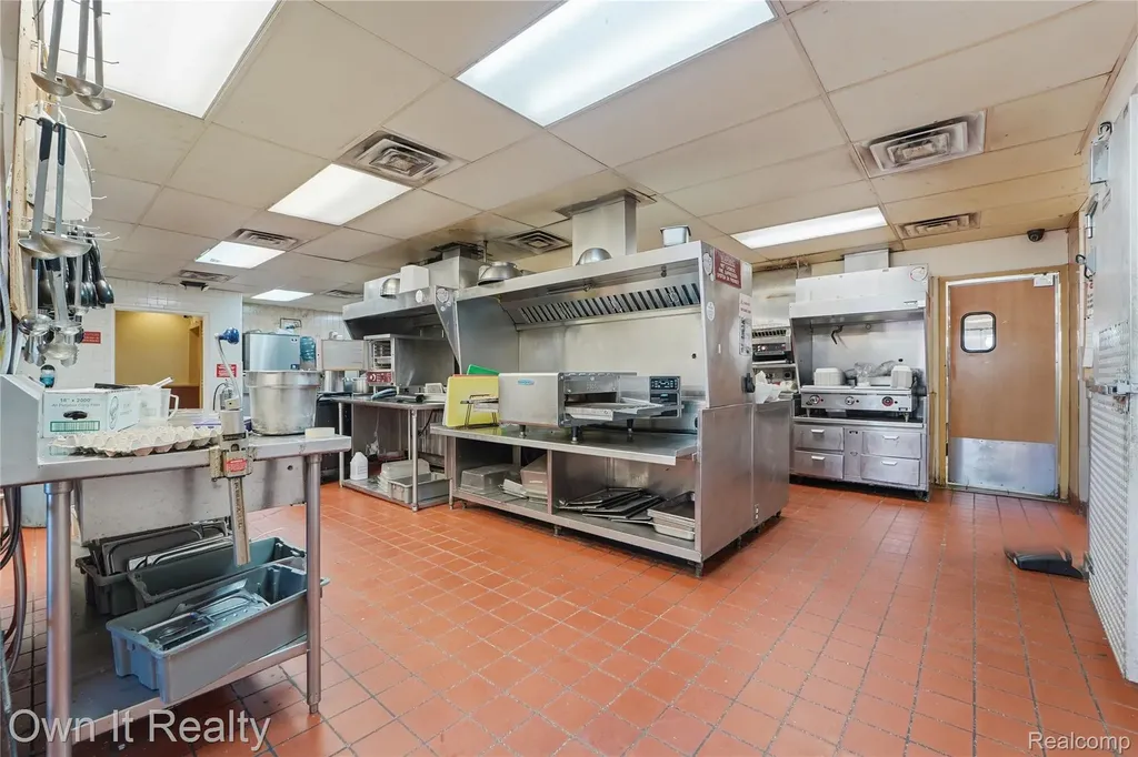 3756 S Rochester Road Rochester Hills City MI 48307