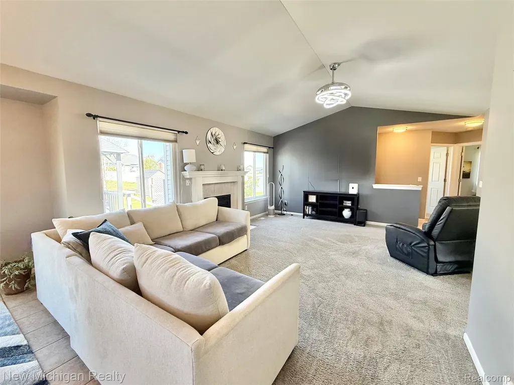8205 Peninsula Circle Mundy Township MI 48439