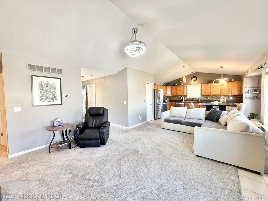 8205 Peninsula Circle Mundy Township MI 48439