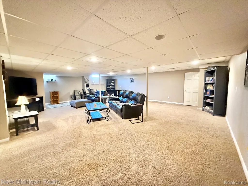 8205 Peninsula Circle Mundy Township MI 48439