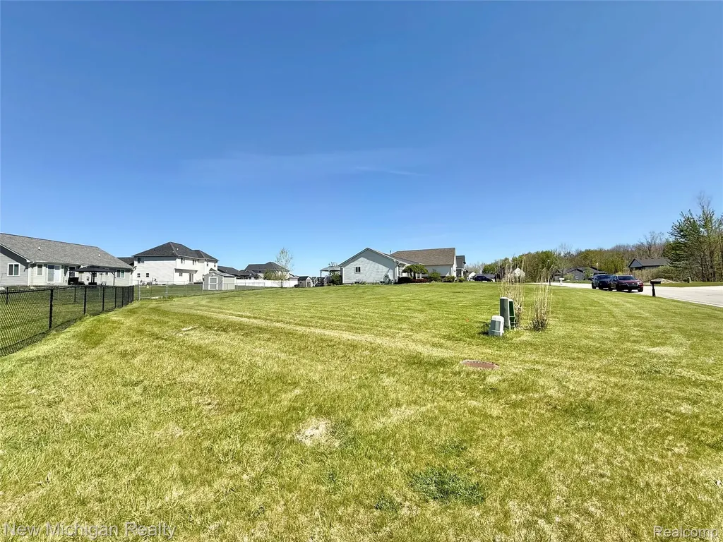 8205 Peninsula Circle Mundy Township MI 48439