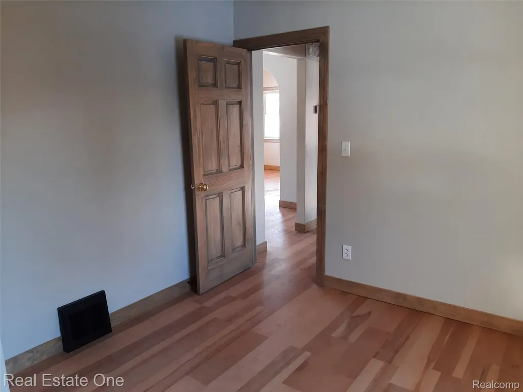 1850 + 1852 Ward Road Bloomfield Charter Township MI 48302