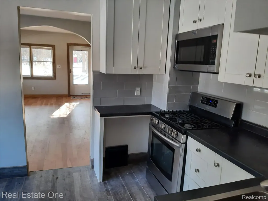 1850 + 1852 Ward Road Bloomfield Charter Township MI 48302