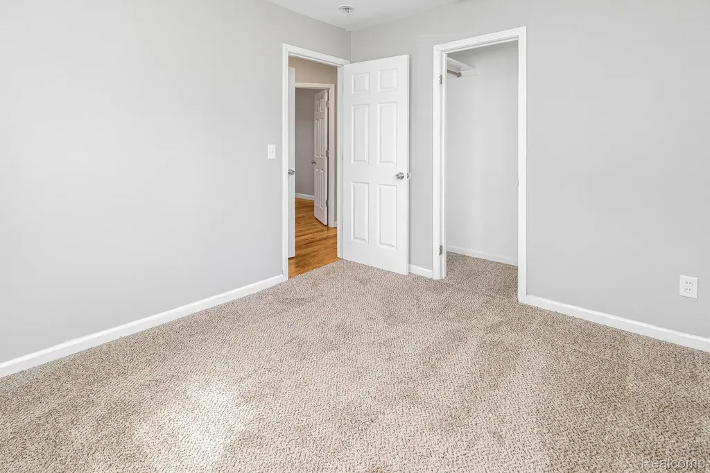 30064 Ann Arbor Trail Westland City MI 48185