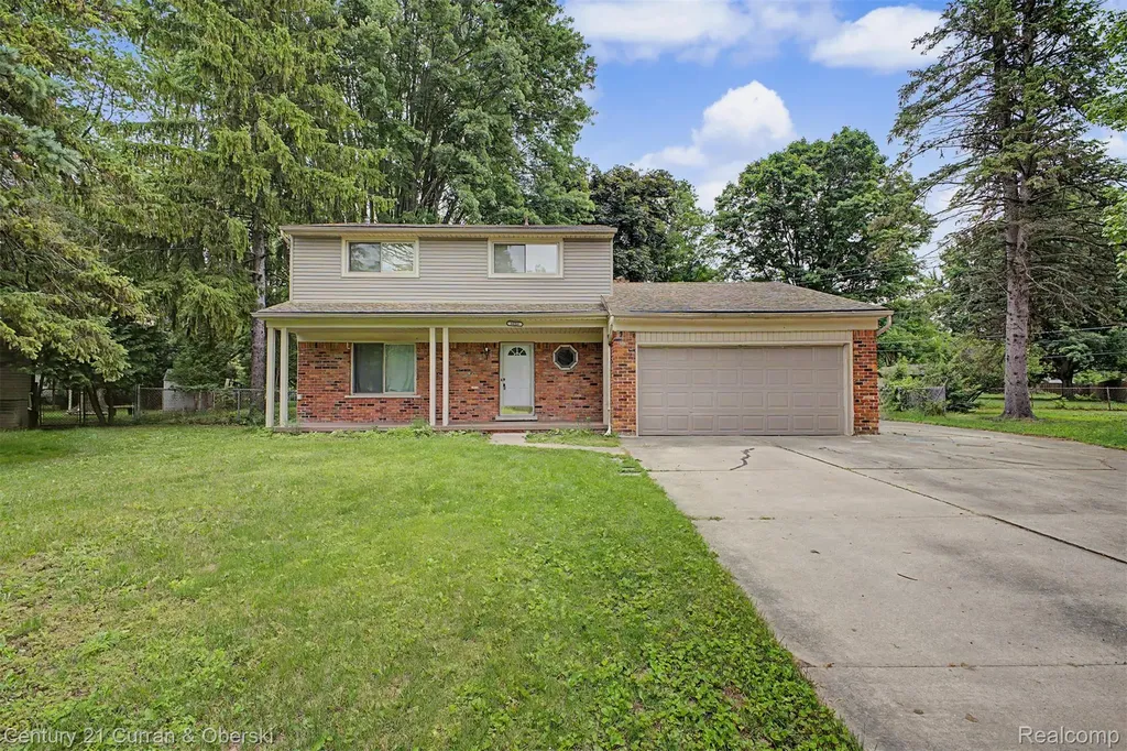 8834 Dublin Way Sterling Heights City MI 48314