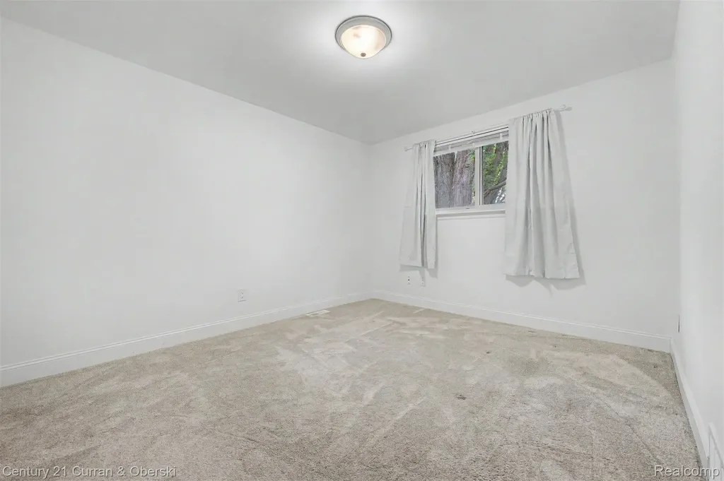 8834 Dublin Way Sterling Heights City MI 48314