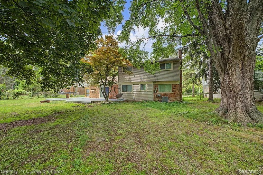 8834 Dublin Way Sterling Heights City MI 48314
