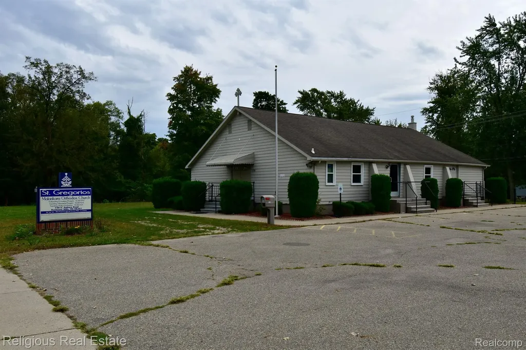 730 E Auburn Road Rochester Hills City MI 48307