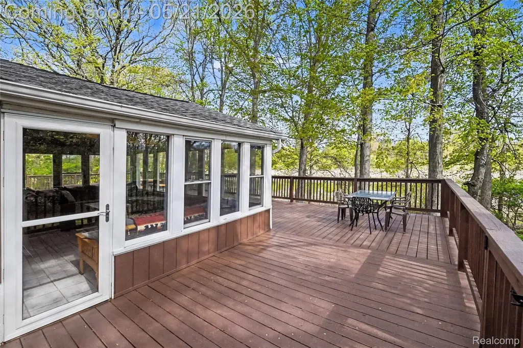 406 Fairwood Road Pinckney Village MI 48169