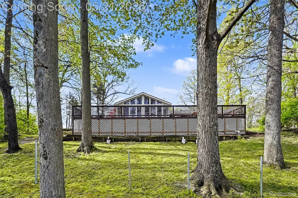 406 Fairwood Road Pinckney Village MI 48169