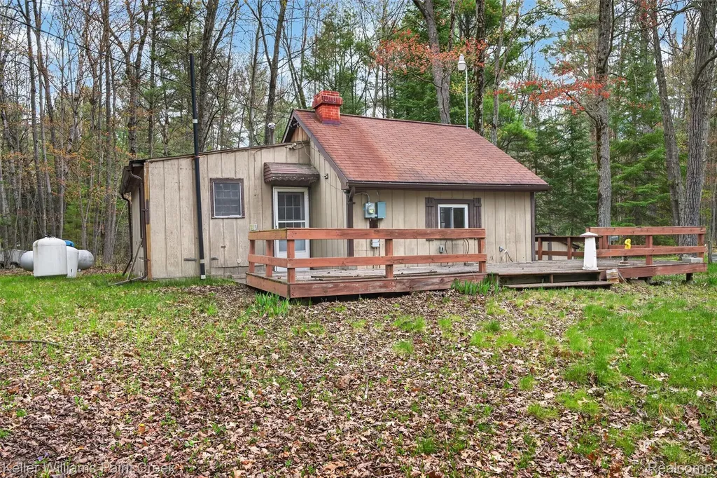 5429 Daily Road Clement Township MI 48610
