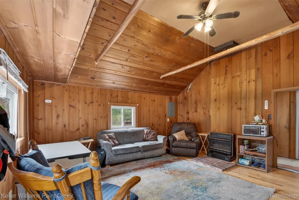 5429 Daily Road Clement Township MI 48610