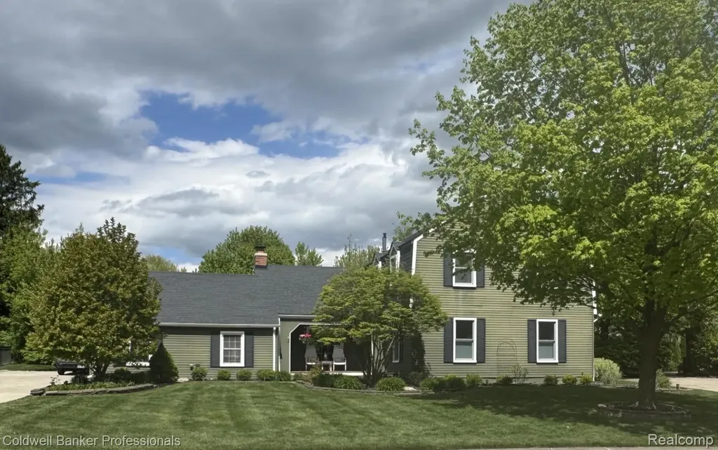 12350 Glenview Drive Plymouth Charter Township MI 48170