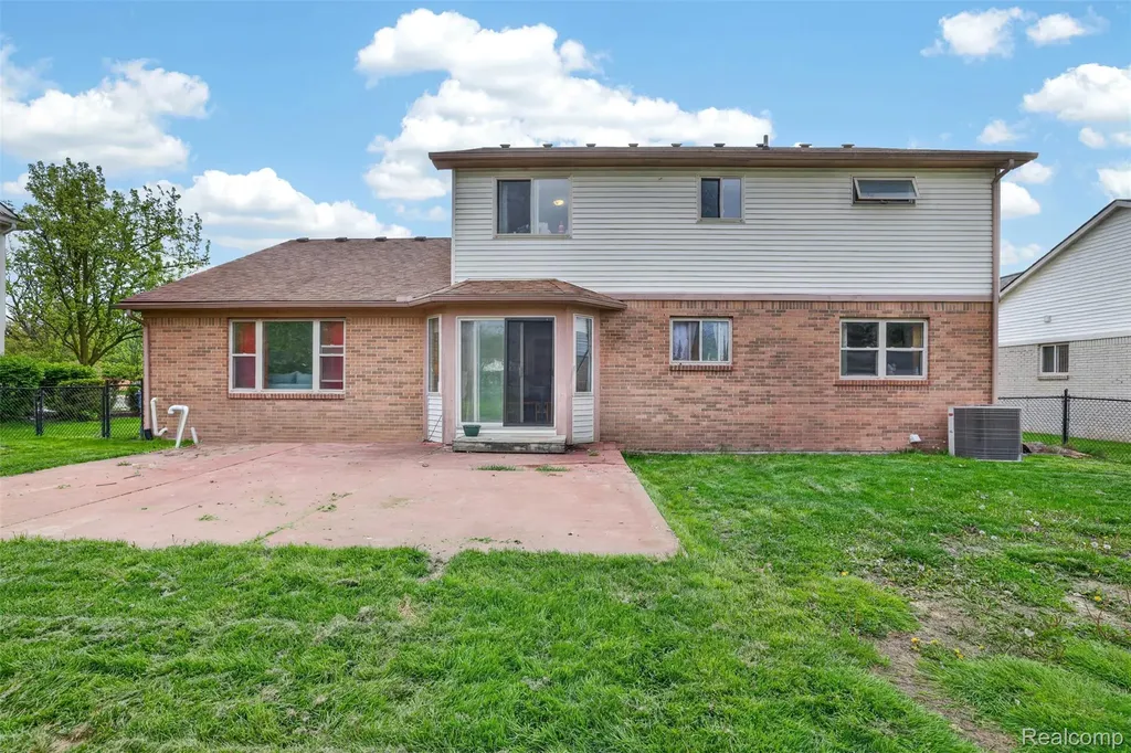 2699 Barns Drive Westland City MI 48186