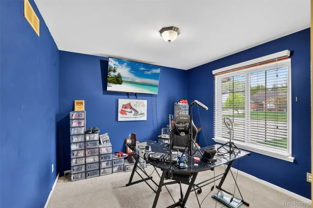 2699 Barns Drive Westland City MI 48186