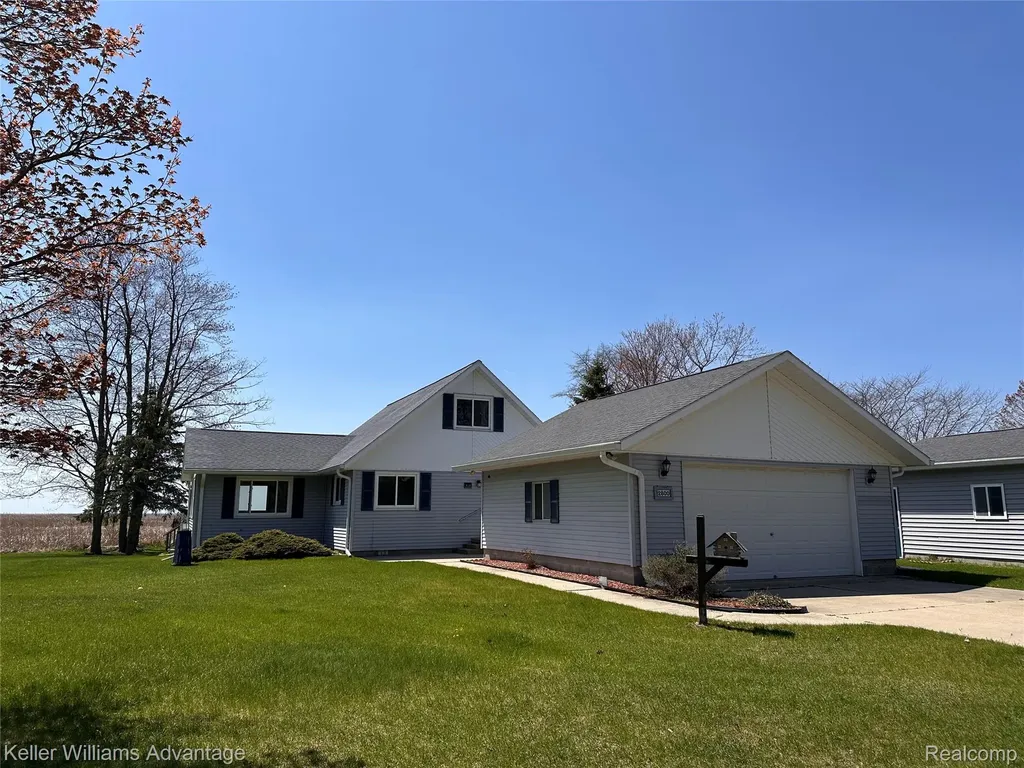 2800 E Booth Road Au Gres Township MI 48703