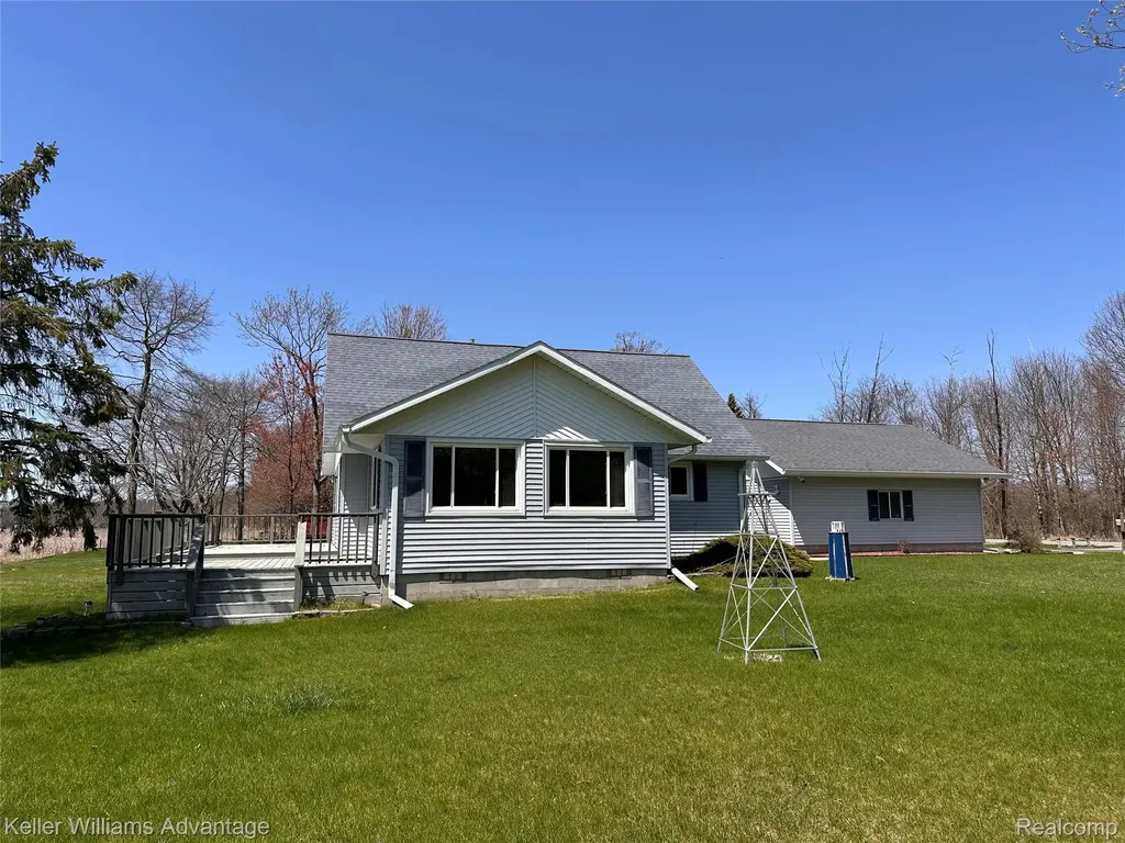 2800 E Booth Road Au Gres Township MI 48703