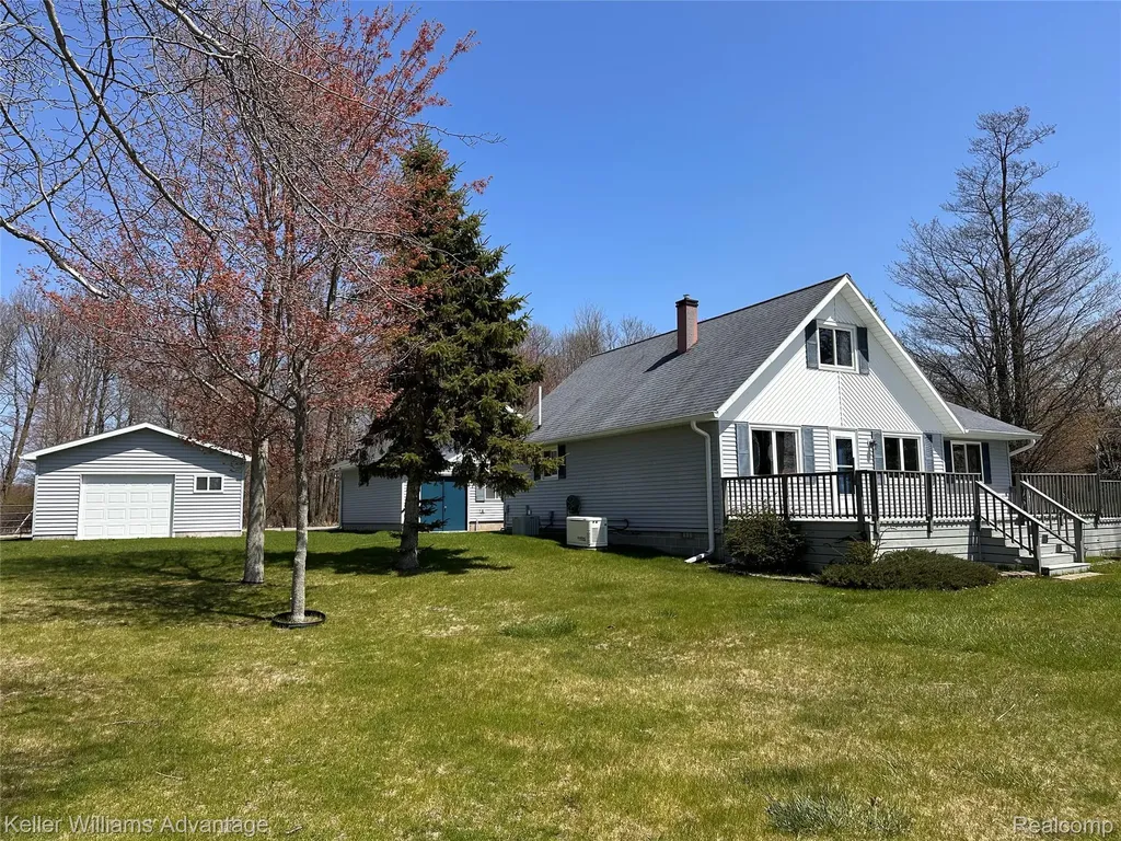 2800 E Booth Road Au Gres Township MI 48703