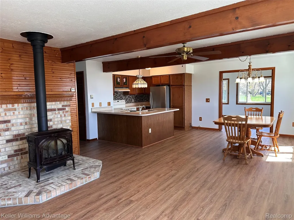 2800 E Booth Road Au Gres Township MI 48703