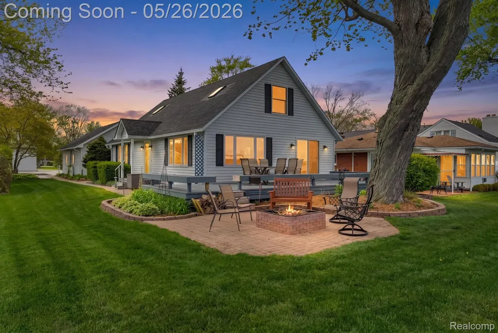5441 Pointe Drive East China Township MI 48054