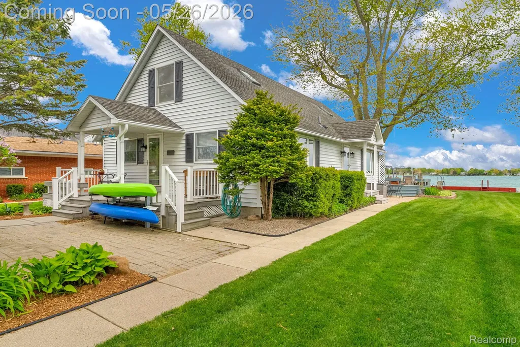 5441 Pointe Drive East China Township MI 48054