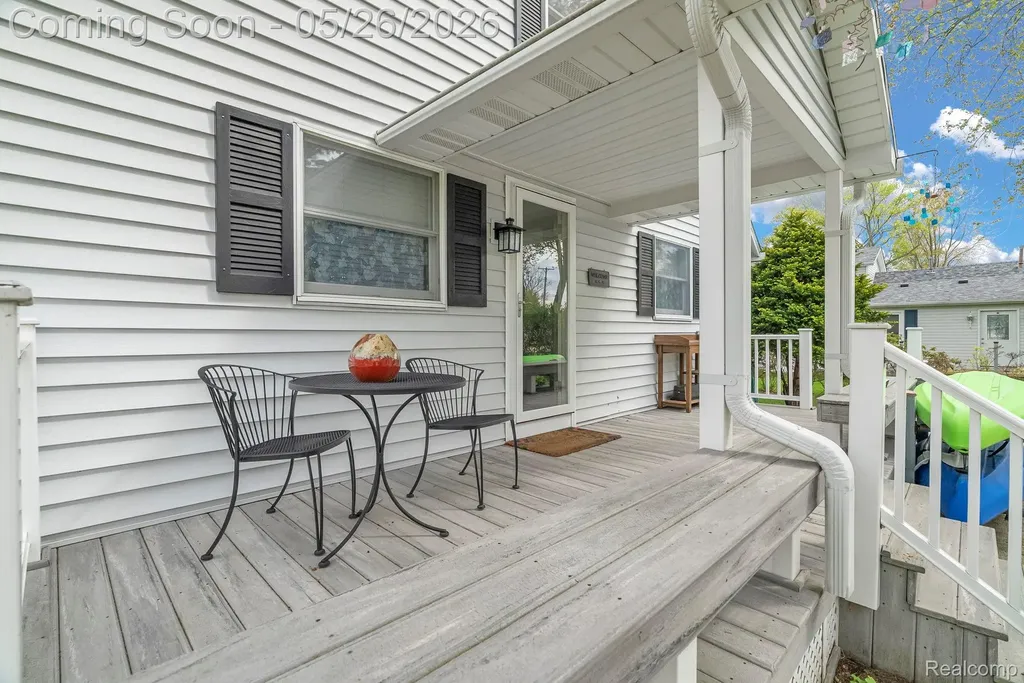5441 Pointe Drive East China Township MI 48054
