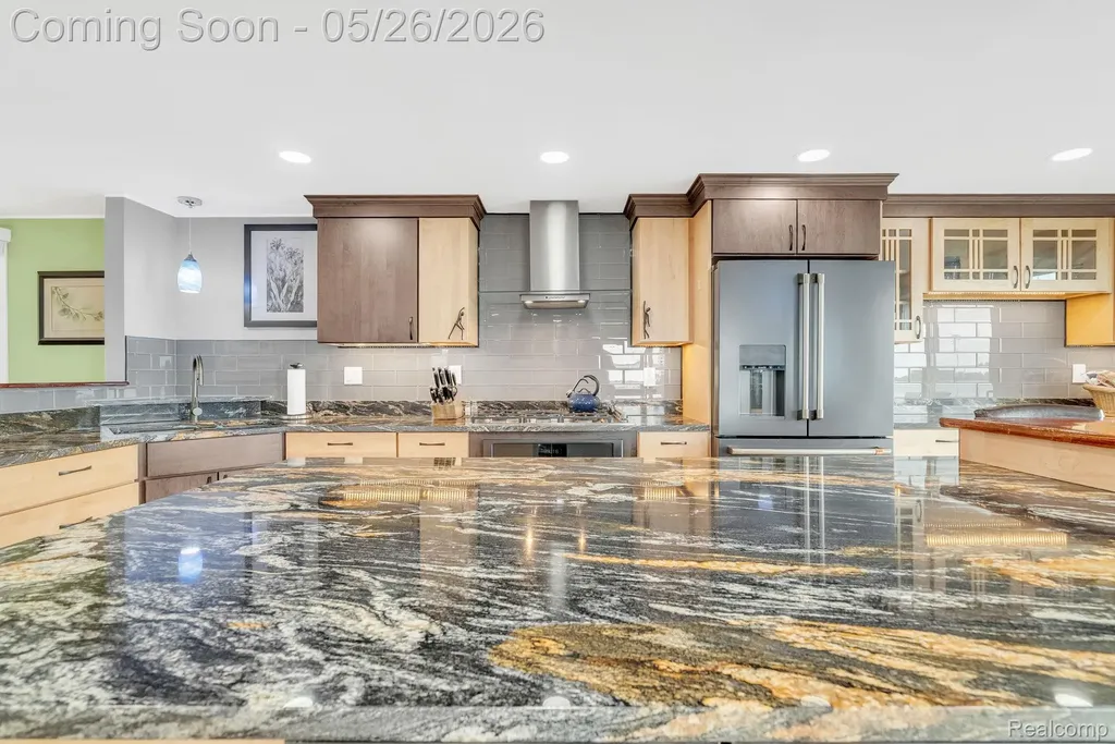 5441 Pointe Drive East China Township MI 48054
