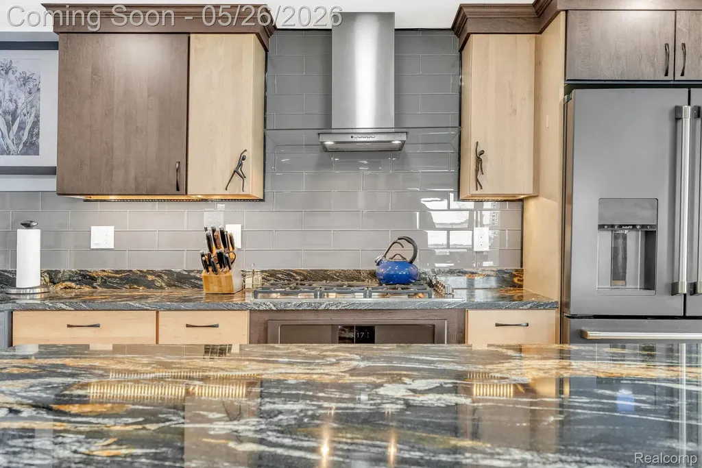 5441 Pointe Drive East China Township MI 48054