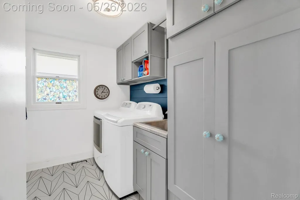 5441 Pointe Drive East China Township MI 48054
