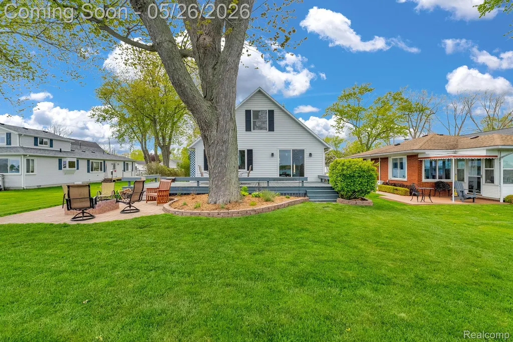 5441 Pointe Drive East China Township MI 48054