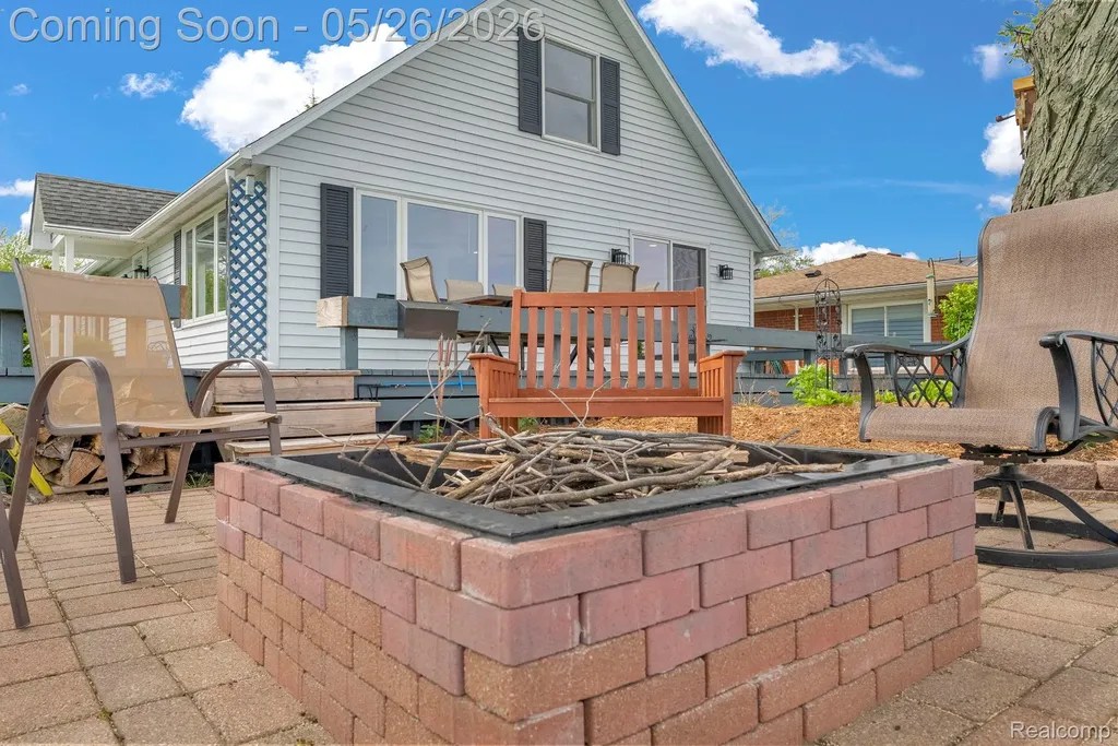 5441 Pointe Drive East China Township MI 48054