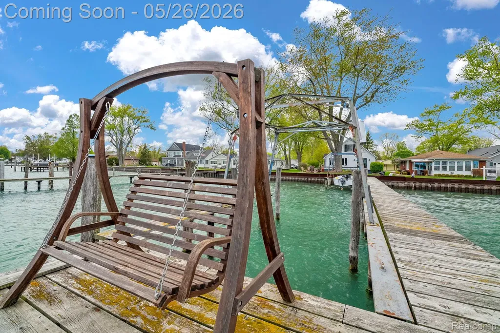 5441 Pointe Drive East China Township MI 48054