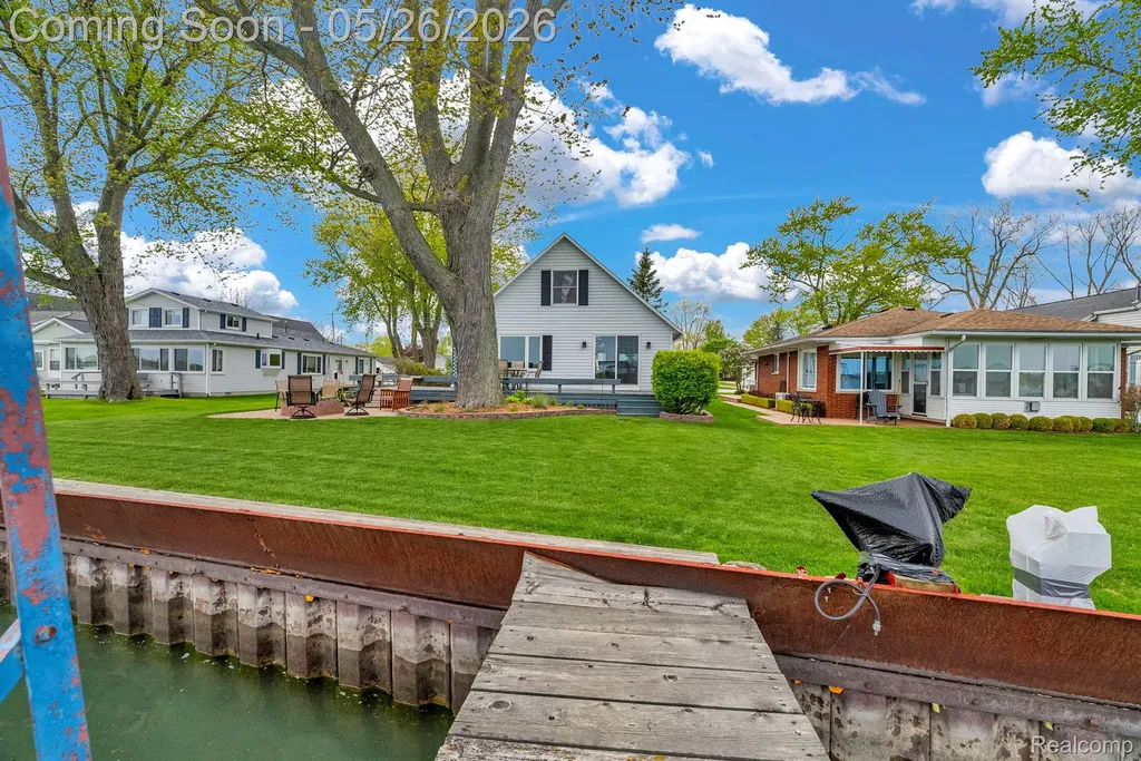 5441 Pointe Drive East China Township MI 48054