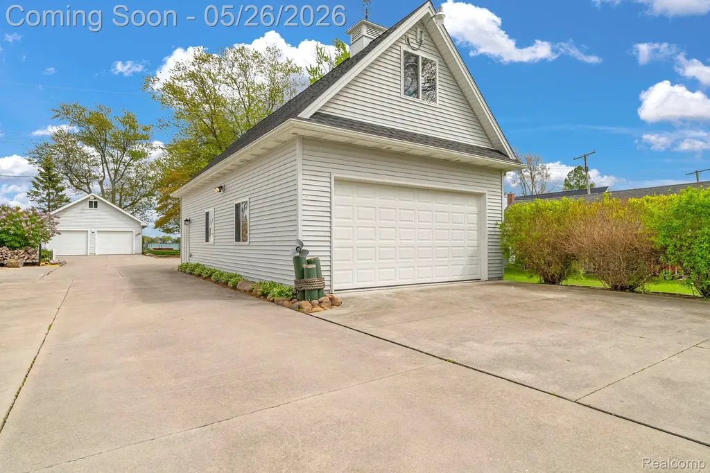 5441 Pointe Drive East China Township MI 48054