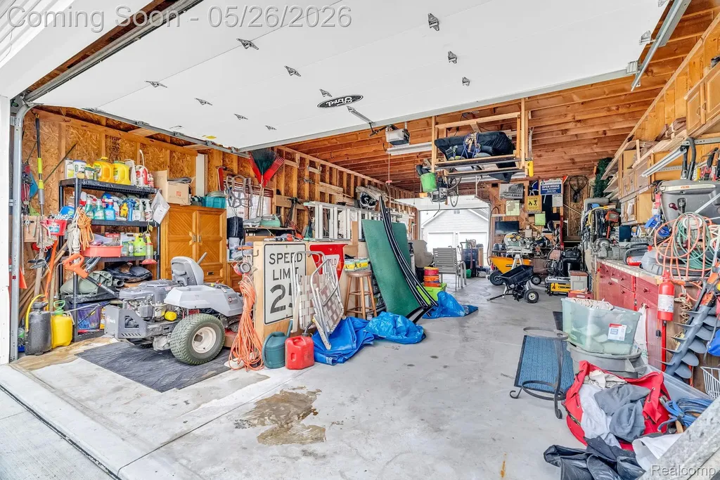 5441 Pointe Drive East China Township MI 48054