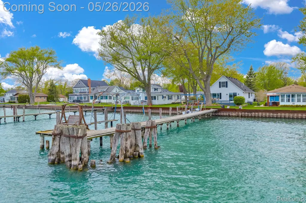 5441 Pointe Drive East China Township MI 48054