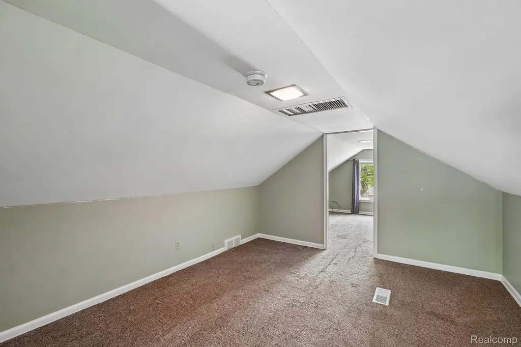 602 Florence Avenue Royal Oak City MI 48067