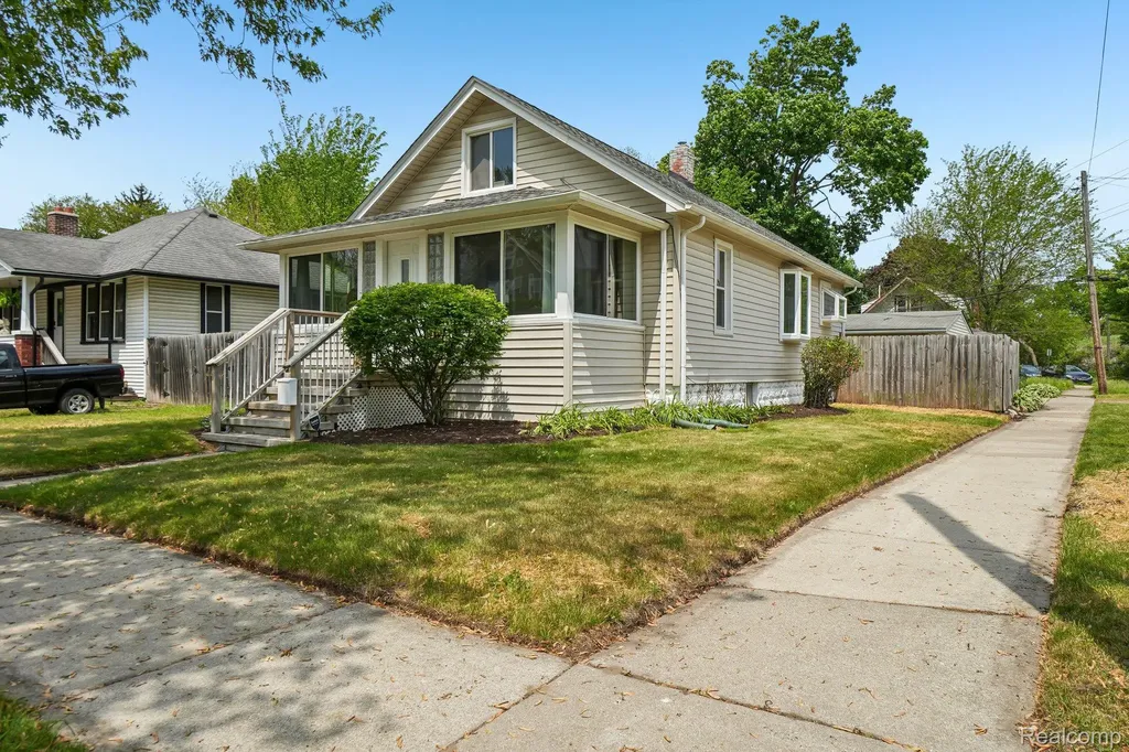 602 Florence Avenue Royal Oak City MI 48067