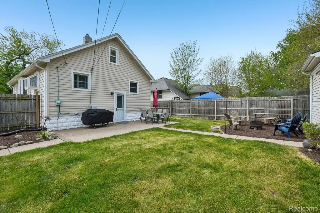 602 Florence Avenue Royal Oak City MI 48067