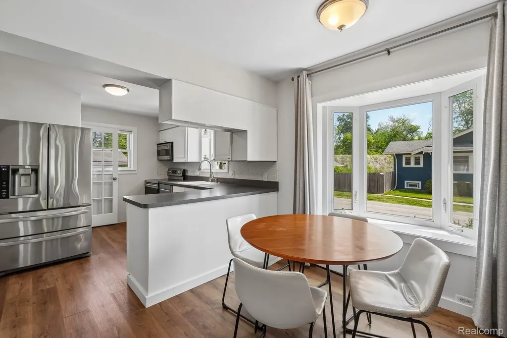 602 Florence Avenue Royal Oak City MI 48067
