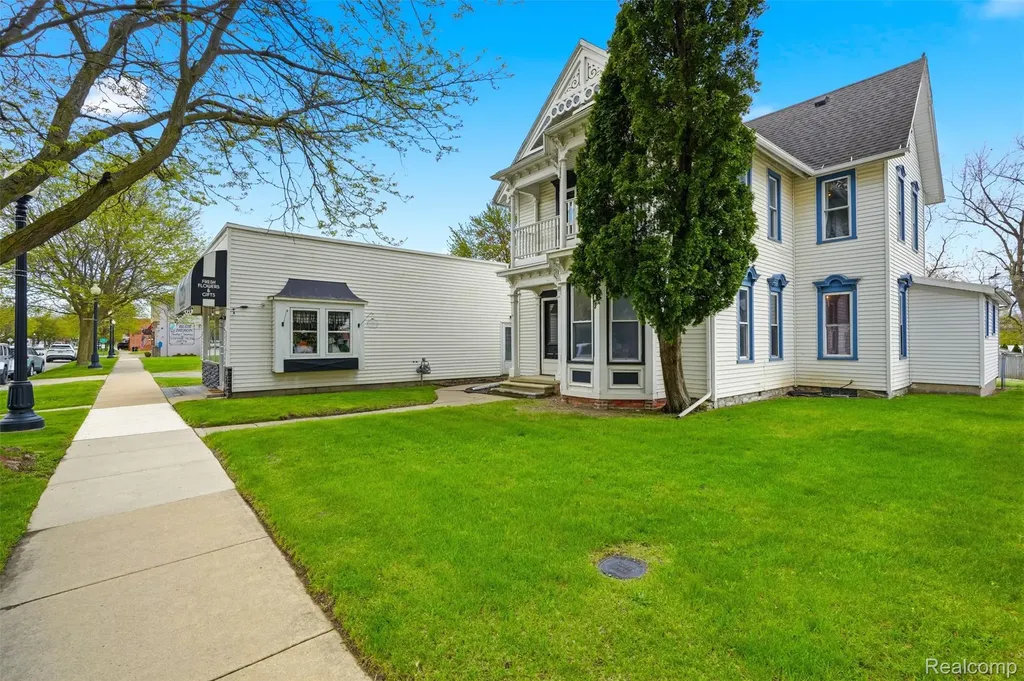 26249 E Huron River Drive Flat Rock City MI 48134