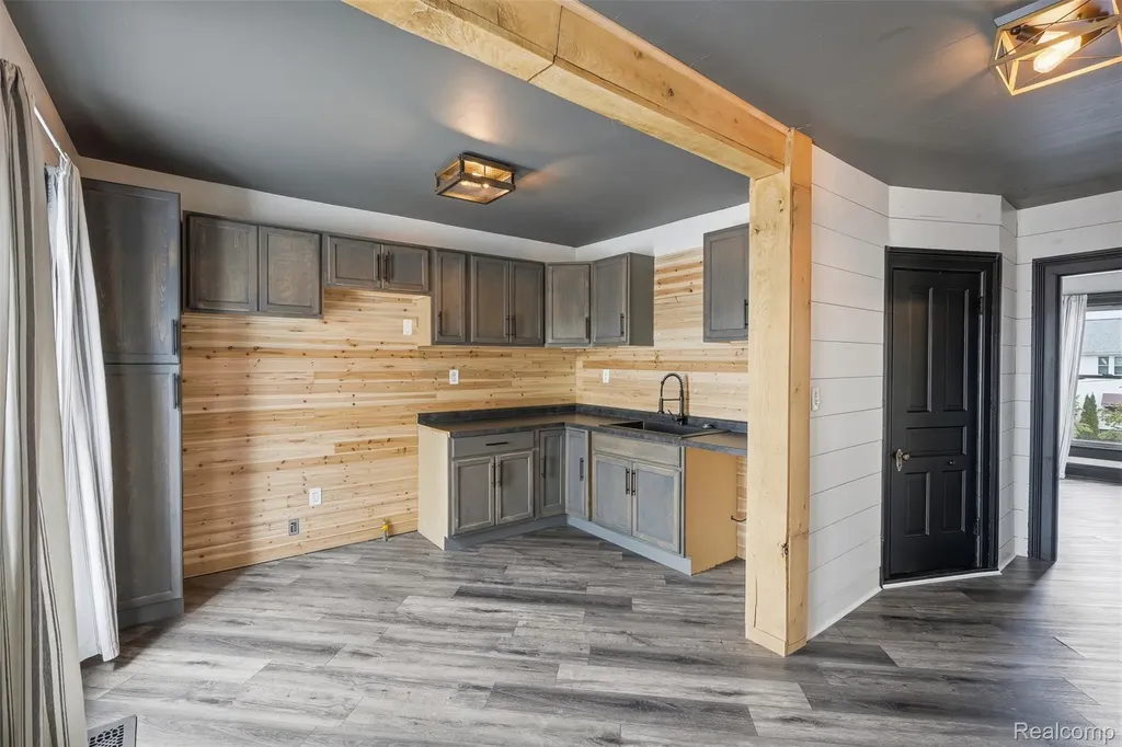 26249 E Huron River Drive Flat Rock City MI 48134