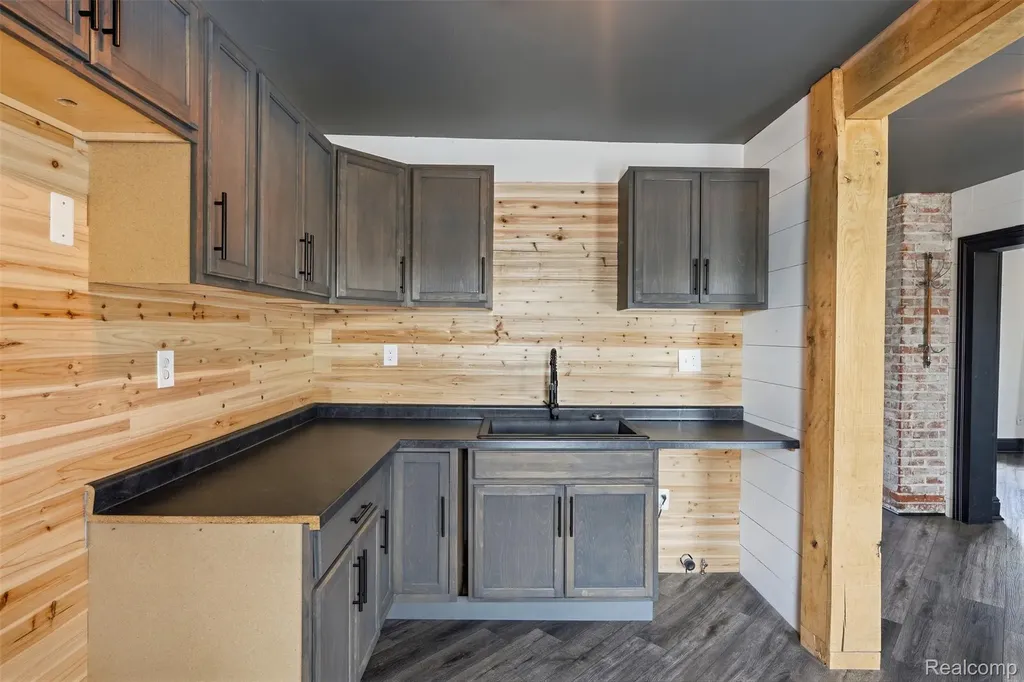 26249 E Huron River Drive Flat Rock City MI 48134